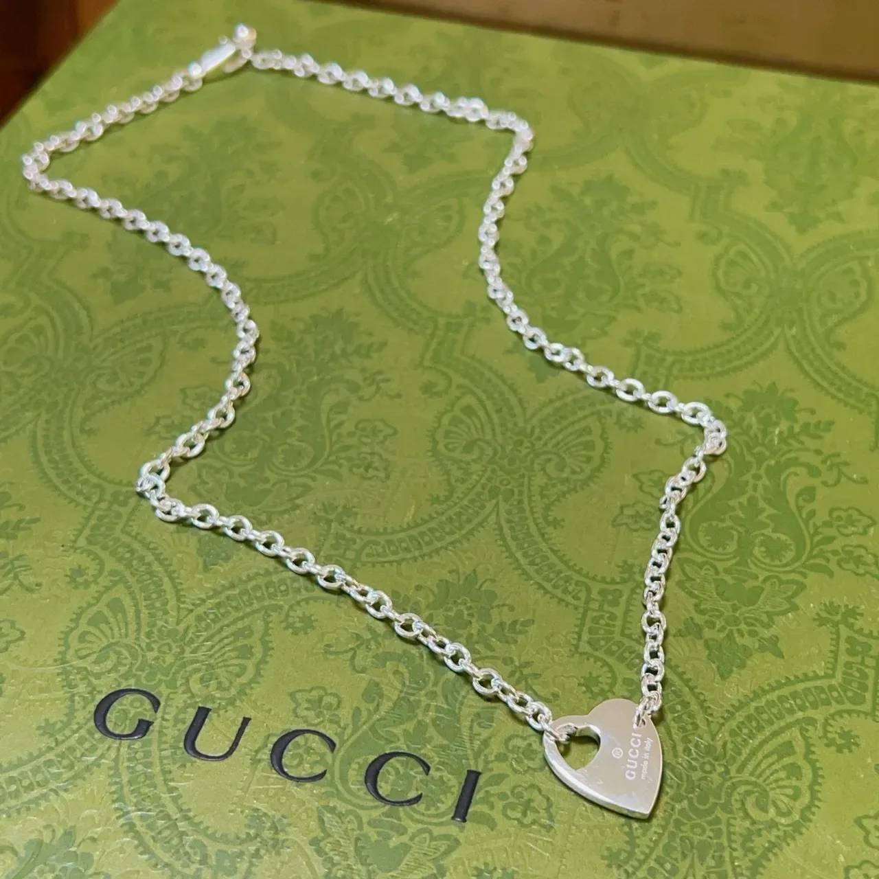 Gucci Pendentif Cœur Chaîne Argent 6