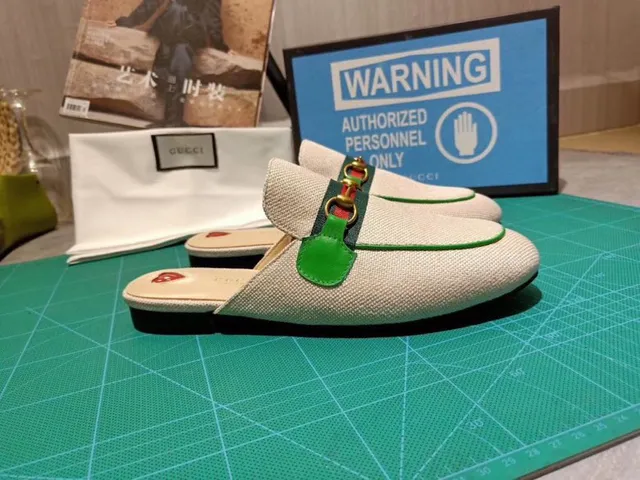 Gucci Horsebit 1955 Beige Vert Canevas Tissé Partie Supérieure Détail Boucle Mocassin 6
