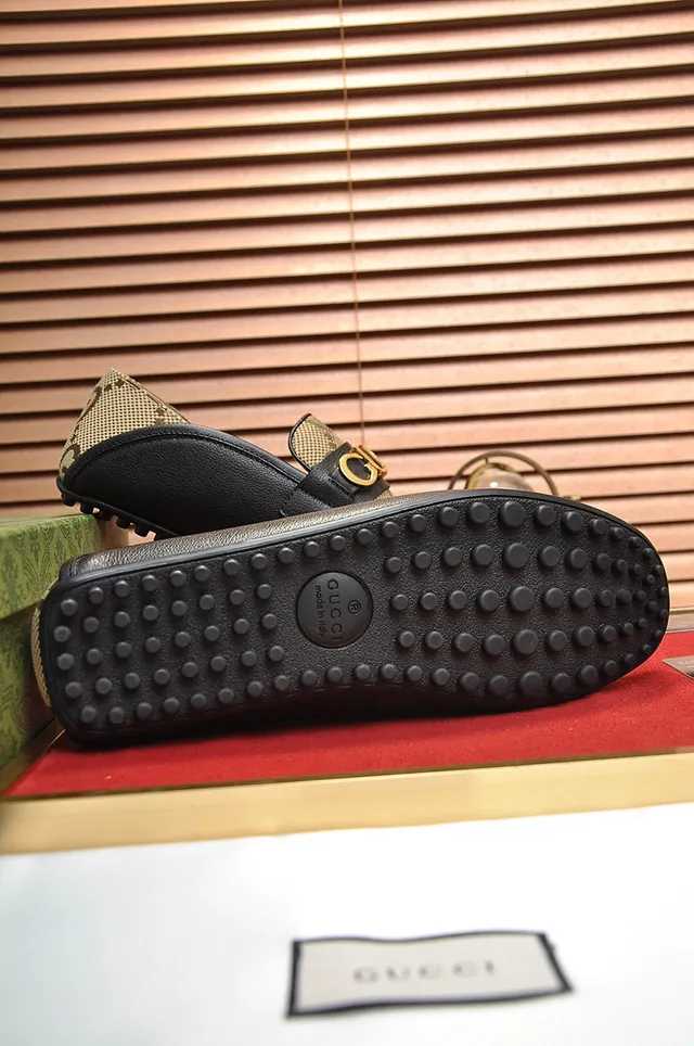 Gucci Horsebit 1955 বেইজ মনোগ্রাম ক্যানভাস এবং কালো লেদার লোফার্স 4