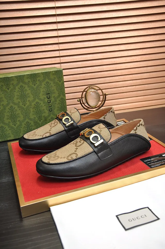 Gucci Horsebit 1955 বেইজ মনোগ্রাম ক্যানভাস এবং কালো লেদার লোফার্স 8