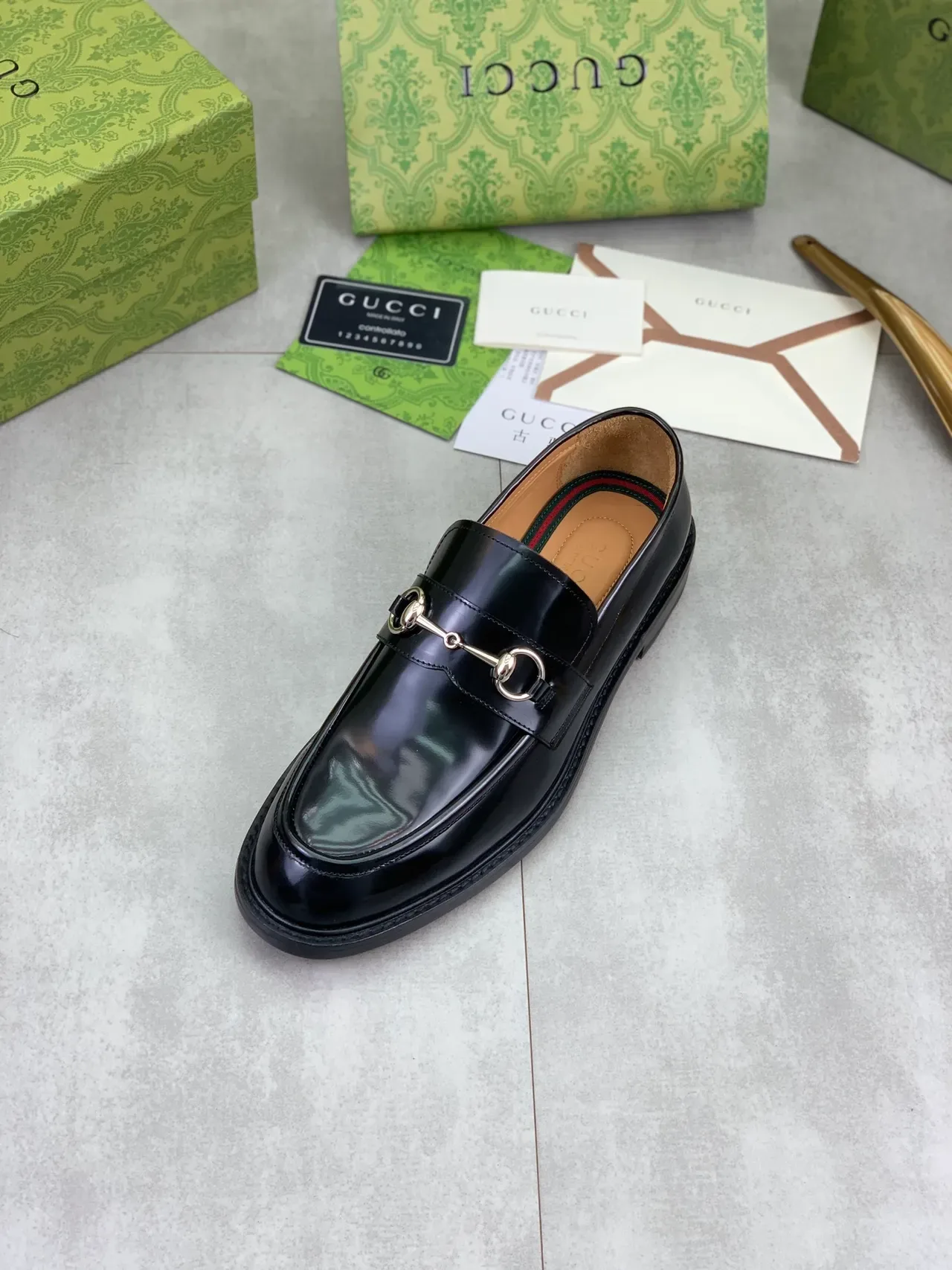 Gucci Horsebit 1955 Mocassins Cuir Patenté Noir 4