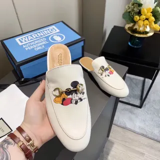 Gucci Horsebit 1955 Disney Mickey Mouse 印花皮革乐福鞋