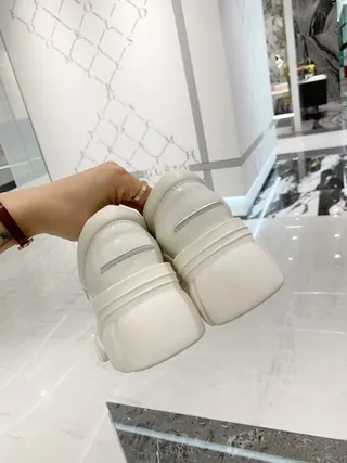 Gucci Horsebit 1955 白皮革 金 Horsebit 乐福鞋 9