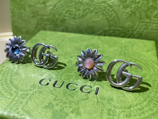 Gucci Interlocking G and Daisy Floral Stud Earrings 7