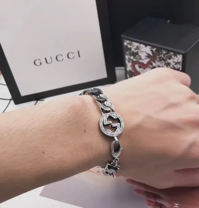 Gucci Interlocking G Engraved Curb-Link Silver Bracelet 5