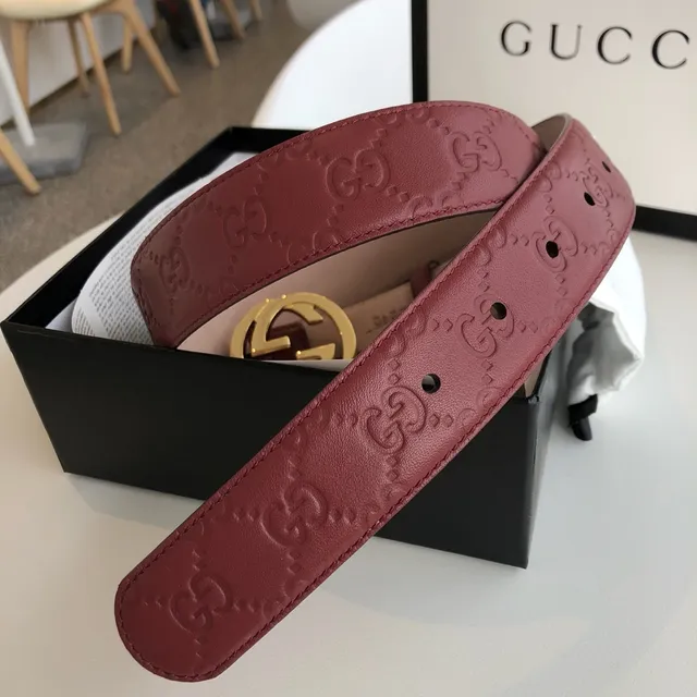 حزام جلد Gucci Ophidia برغوندي منقوش GG 4