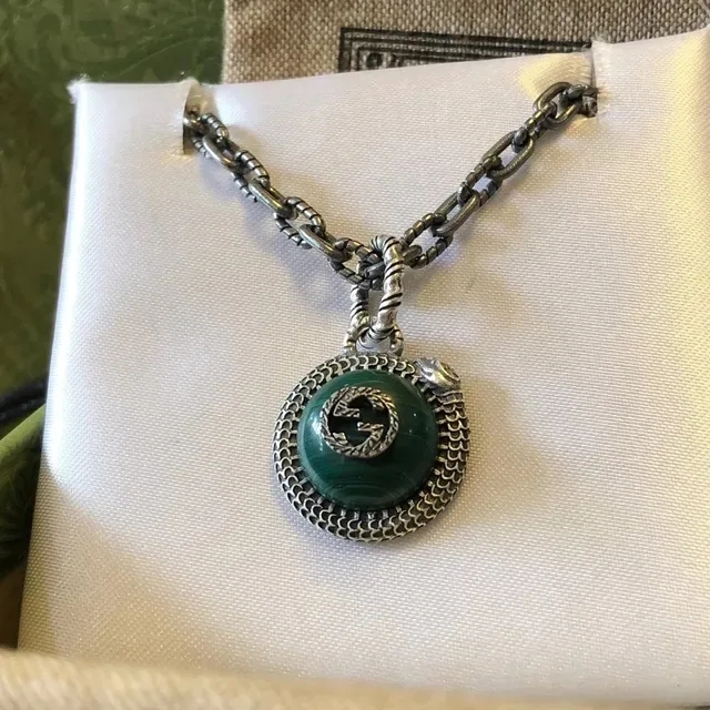Gucci Ornate Serpent Medallion Antiqued Silver Collier 2