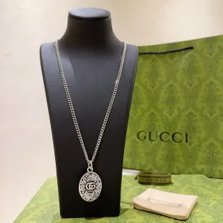 Gucci Oval Medallion Interlocking G Necklace