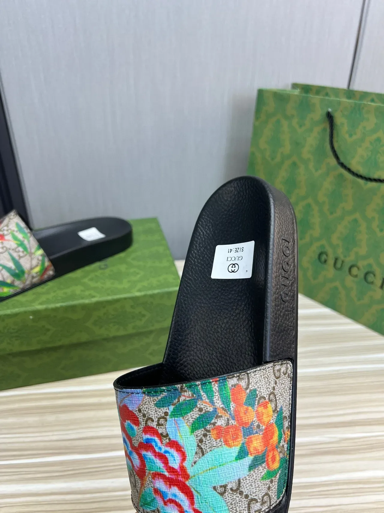 Gucci Screener Black Multicolor Pebbled Sole Wide Floral-Print Strap Slippers 3