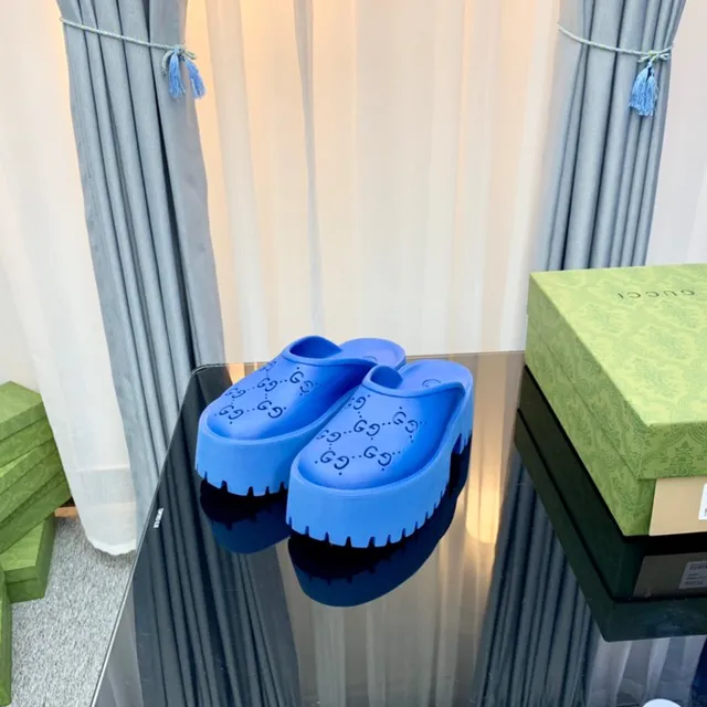 Gucci Screener Sandales de plateforme bleues 7