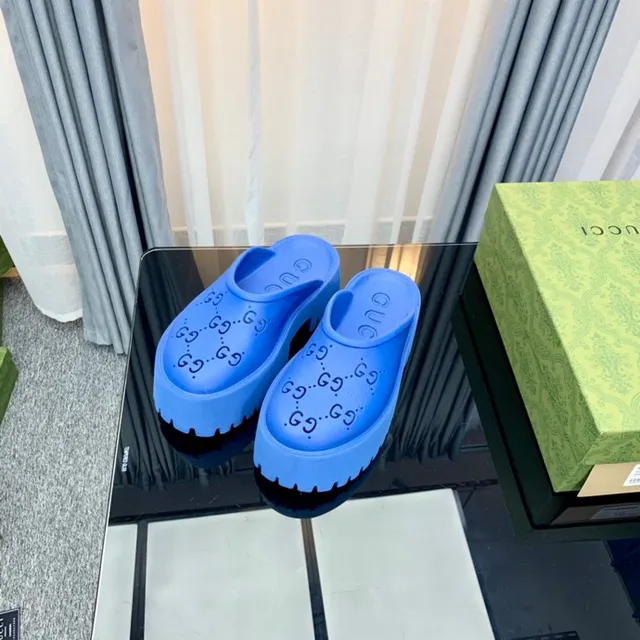 Gucci Screener Sandales de plateforme bleues 8
