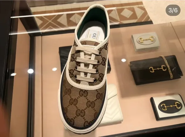 Gucci Screener GG Monogram Tênis Lifestyle Bege de Lona 4