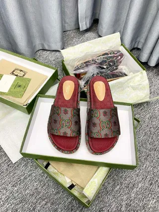 Gucci Screener GG Monogram Zapatillas de plataforma rojas 3
