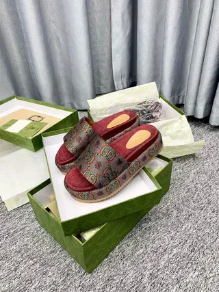 Gucci Screener GG Monogram Zapatillas de plataforma rojas 6