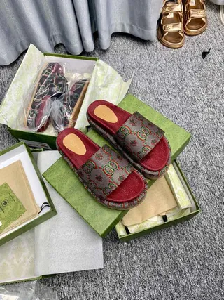 Gucci Screener GG Monogram Zapatillas de plataforma rojas 7