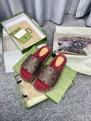 Gucci Screener GG Monogram Zapatillas de plataforma rojas 9