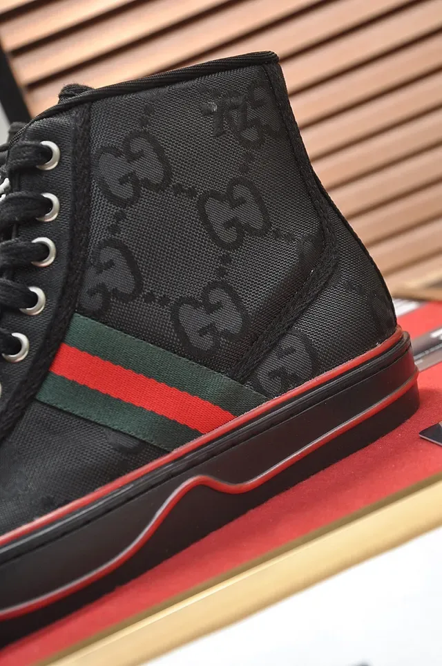 Gucci Screener High Top Preto Vermelho Verde Listra Web Estilo de Vida Tênis 2