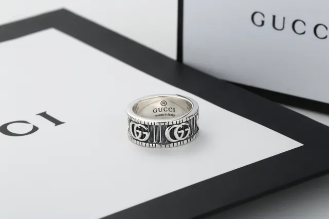 Gucci Screener Interlocking GG خاتم نطاق عريض 3