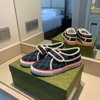 Gucci Screener azul marino GG Monogram Velcro Strap Lifestyle Sneakers