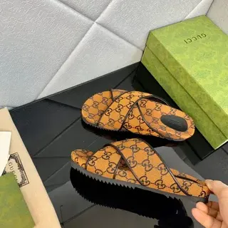 Gucci Screener Naranja GG Monogram Lona Zapatillas