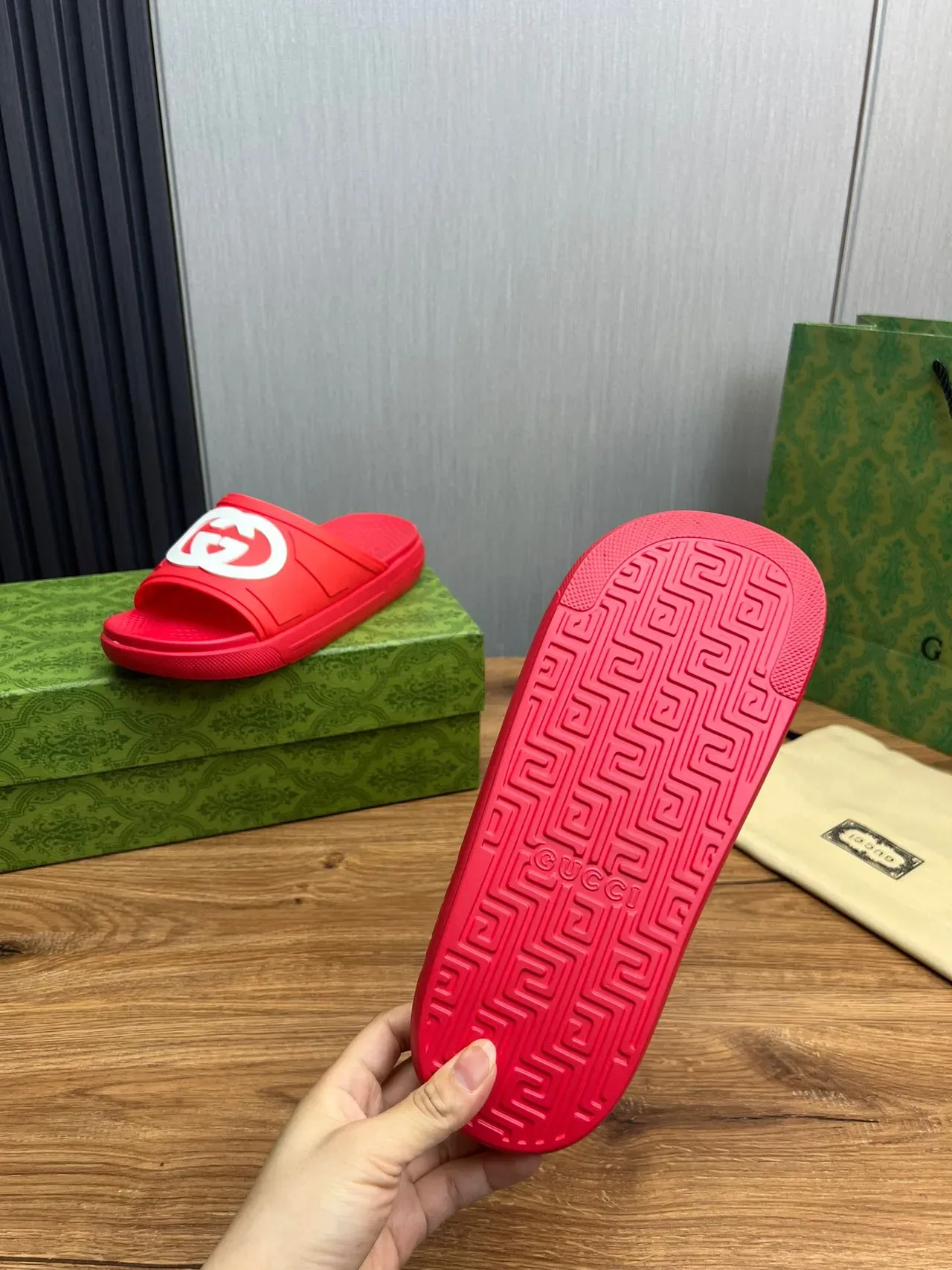Gucci Screener Red and White Interlocking G Logo Slippers 9