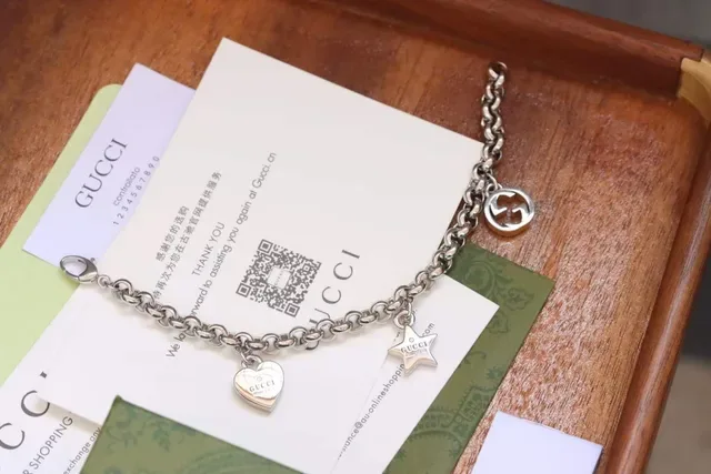Gucci Silver Gold Curb Chain Three Dangling Charms Bracelet 4