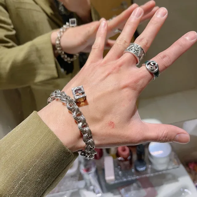 Gucci Silver Green Ornate Chain-Link Embossed Detailing Bracelet 5