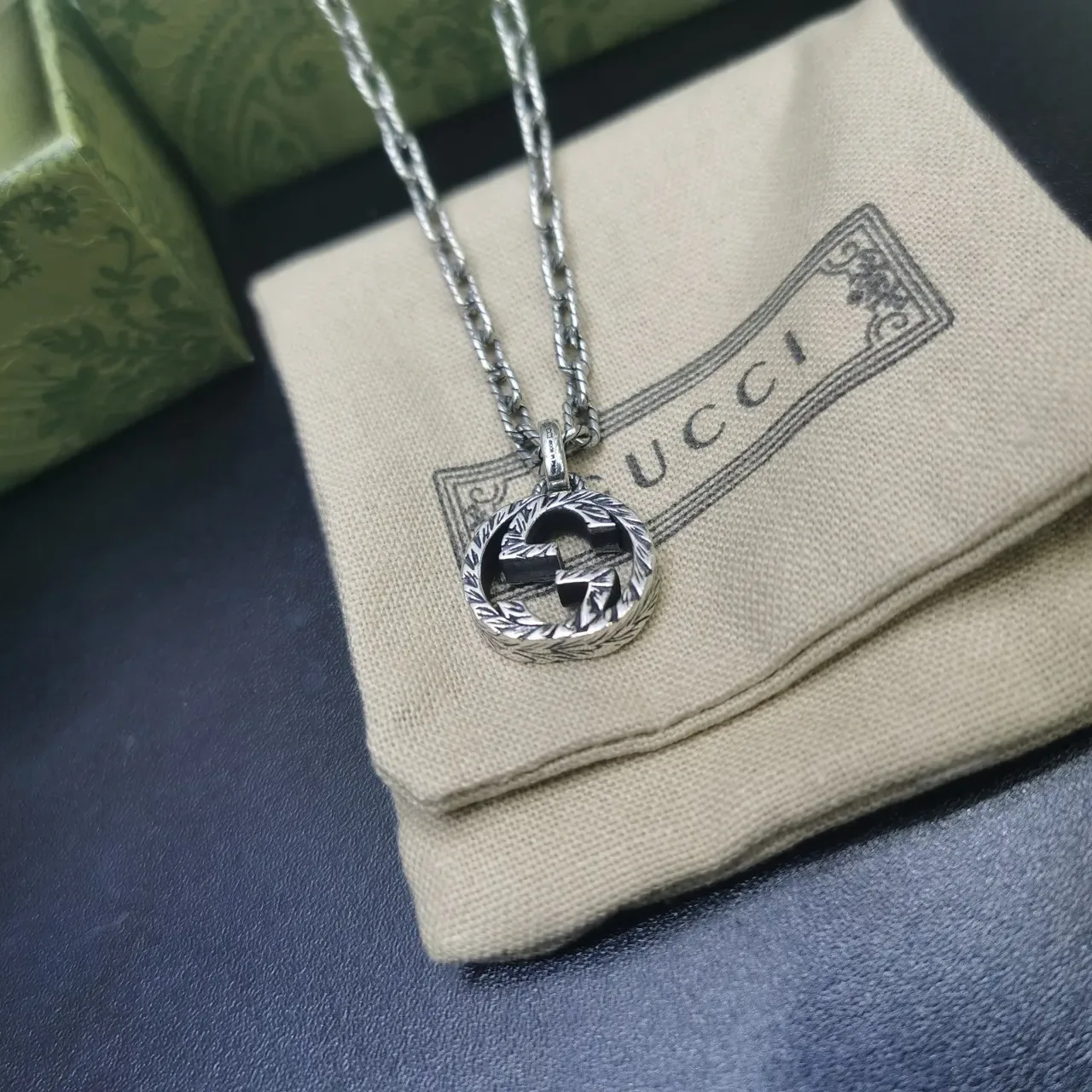 Gucci Silver Interlocking Double-G Pendant Engraved Laurel Wreath Border Necklace 8