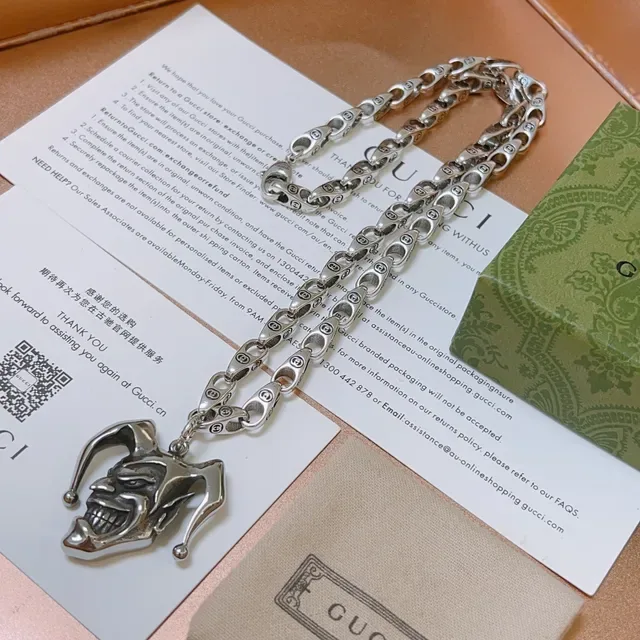 Gucci Silver Jester Skull Pendant Necklace 9