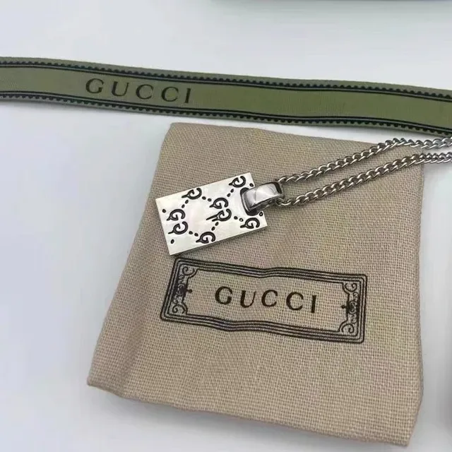 Gucci Skull Motif Rectangular Pendant Necklace 3