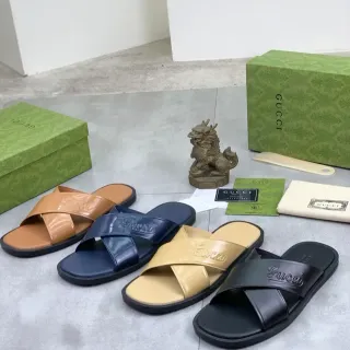 Gucci Sandalias Negro Beige Logo Embossado Correa Cruzada