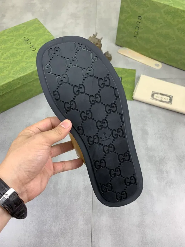 Gucci Slide Black Beige Embossed Logo Cross-Strap Slippers 2