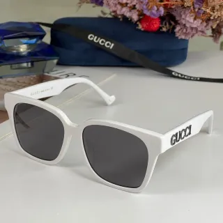 Gucci বর্গাকার oversized সাদা সানग্লাস