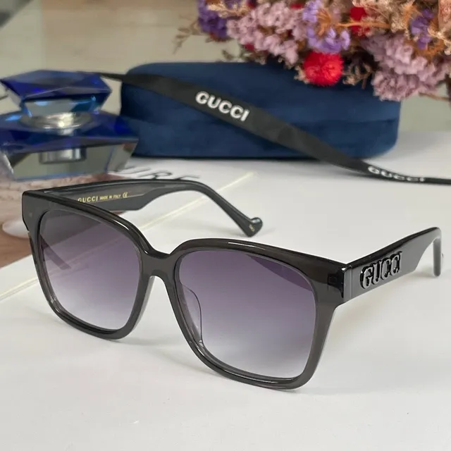 Gucci Square Oversized White Sunglasses 8