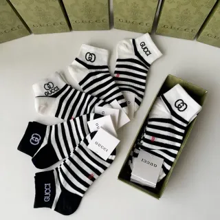 Gucci Striped Logo-Cuff Ankle Socks
