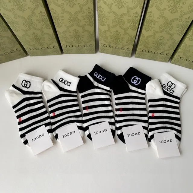 Gucci Calcetines de tobillo con rayas Logo-Cuff 2