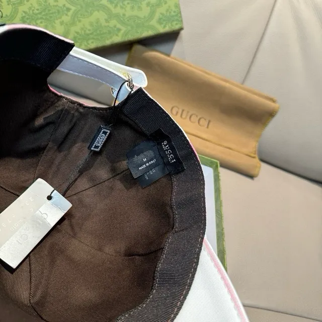Gucci স্ট্রাইপড ওয়েব লোগো বেসবল ক্যাপ 4