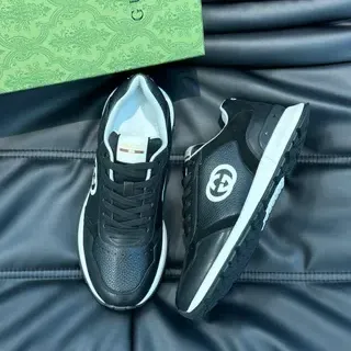 Gucci Tennis 1977 Sneakers Lifestyle Negro y Blanco