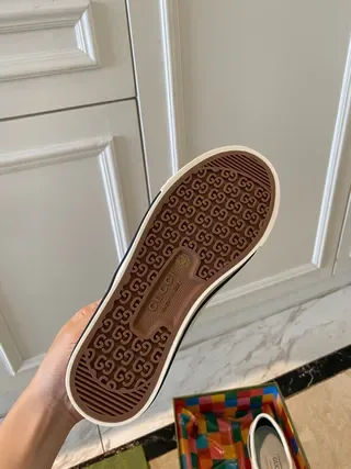 Gucci Tennis 1977 أبيض أخضر Velcro حزام إغلاق شبكة خطوط كعب أكسنت نمط حياة أحذية 5