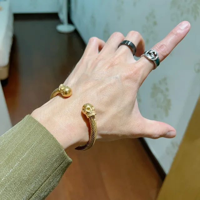 Gucci Twisted Rope Cable Skull Terminal Gold-Tone Bracelet 8