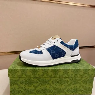 Gucci Zapatillas Lifestyle Blancos y Navy de Cuero y Denim de Dos Tonos con Detalle de Logo en Oro