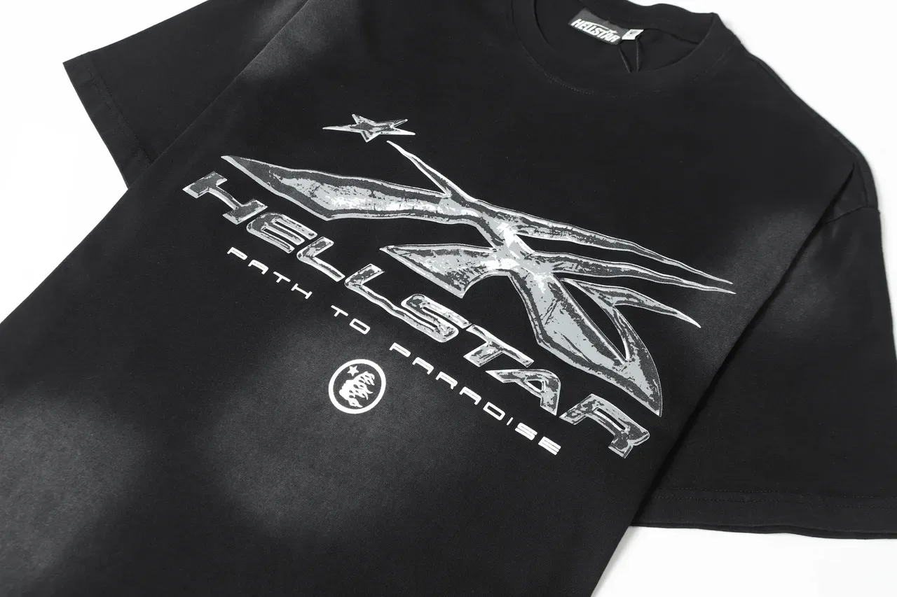 تيشيرت Hellstar بطباعة جرافيك فضي معدني أسود 4