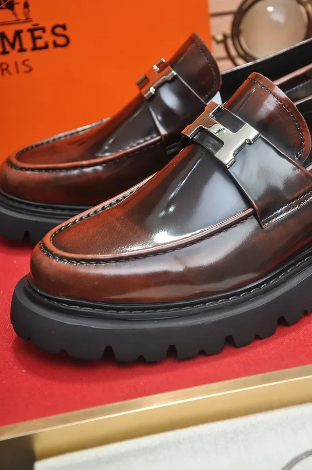 Hermès Brown Black Polished Leather H-Buckle Strap Loafer 2