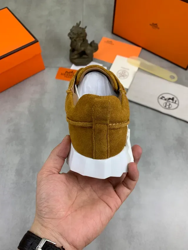 Hermès Tênis Marrom Branco Ante com Cadarços 3