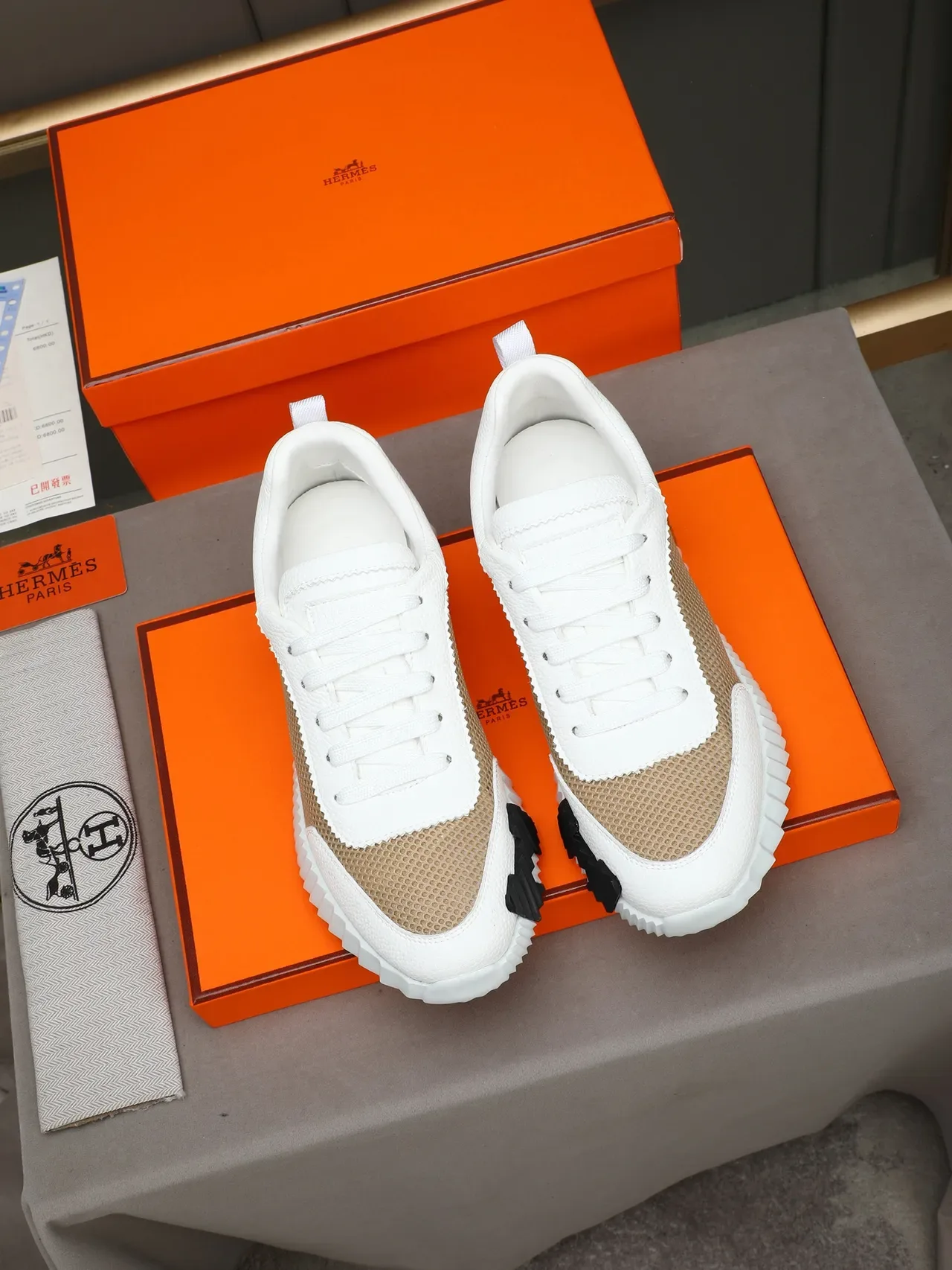 Hermès H Motif Zapatillas blancas y beige de malla 2