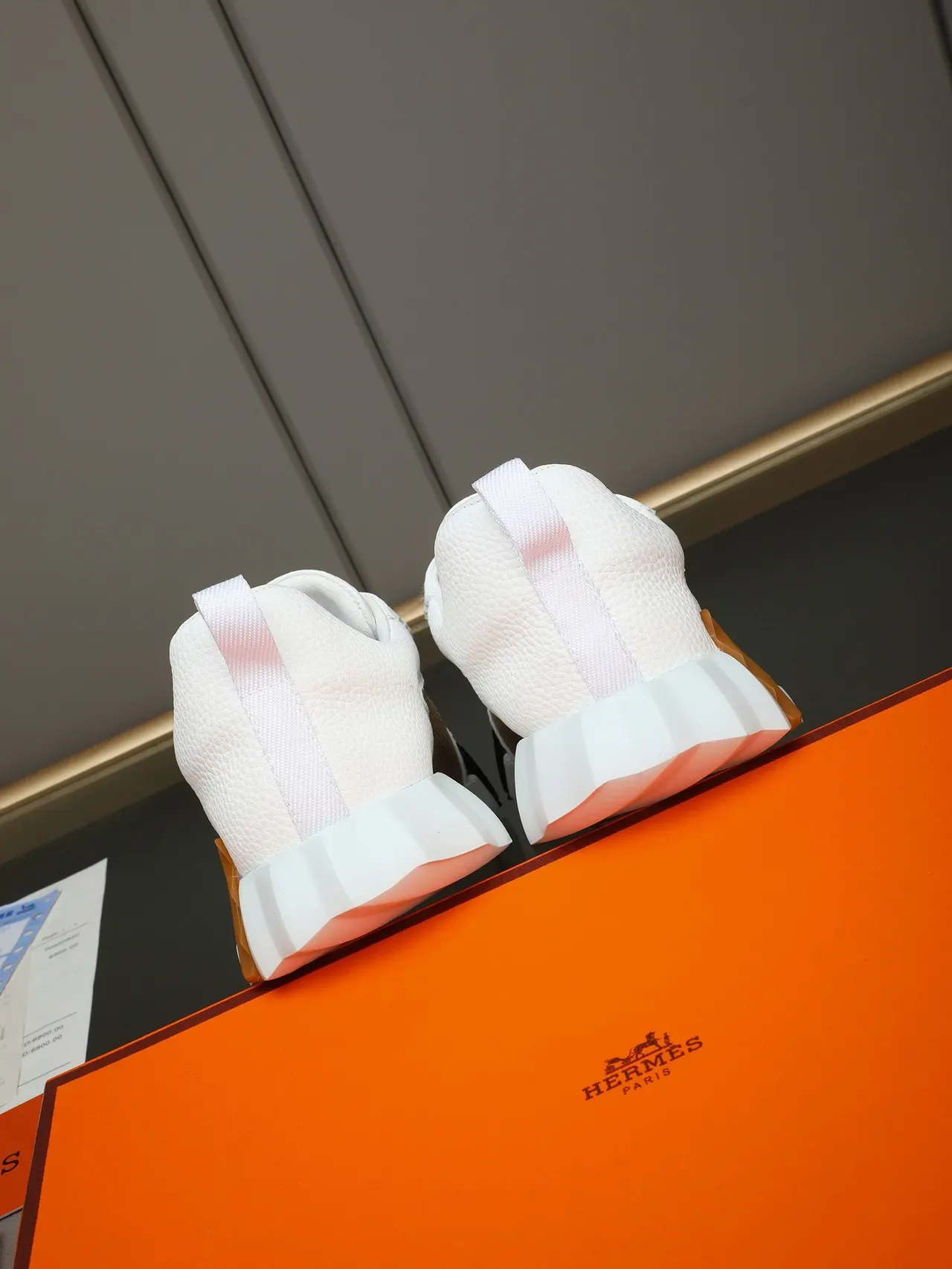Hermès H Motif Zapatillas blancas y beige de malla 3