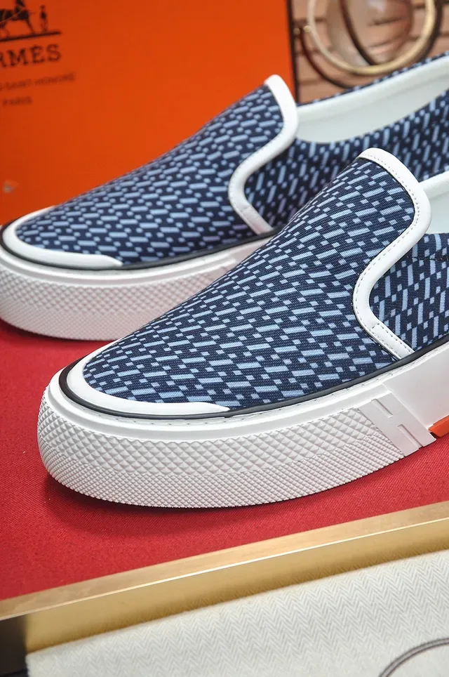 Hermès Tênis Slip-On Navy e Branco com Superior de Malha Padrão 3