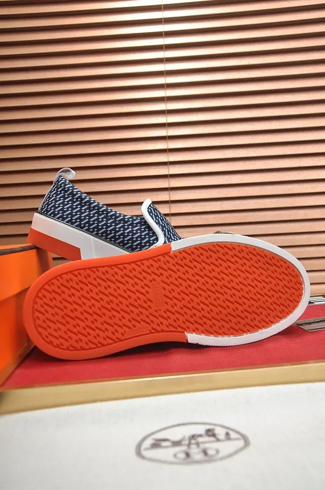 Hermès Tênis Slip-On Navy e Branco com Superior de Malha Padrão 4