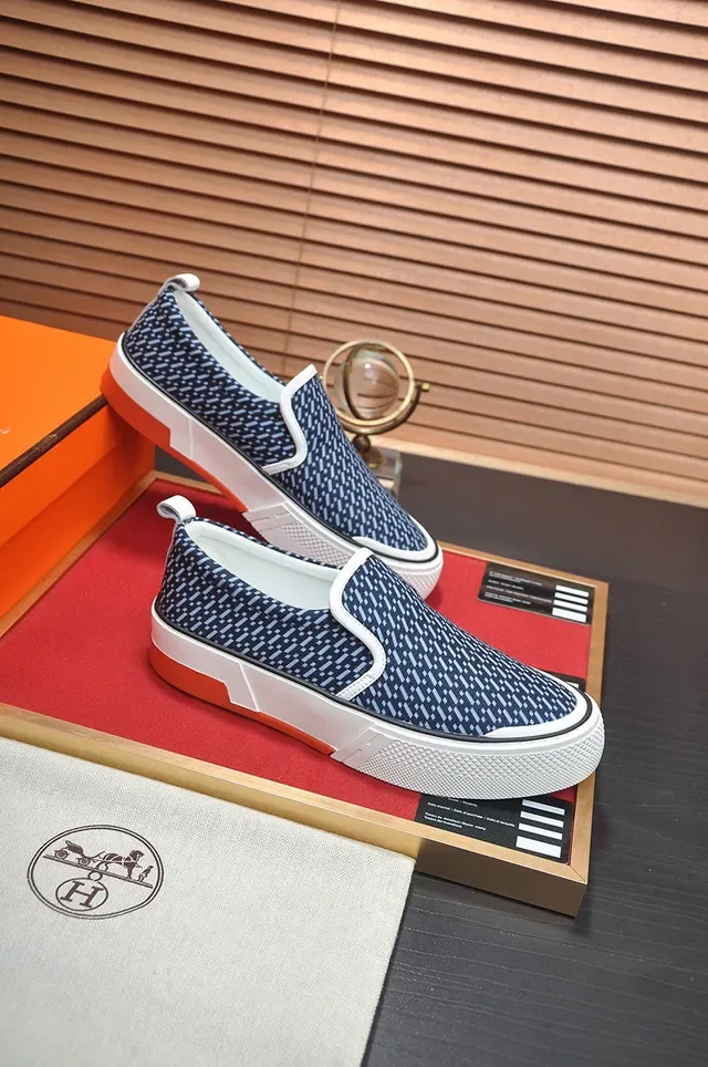Hermès Tênis Slip-On Navy e Branco com Superior de Malha Padrão 5