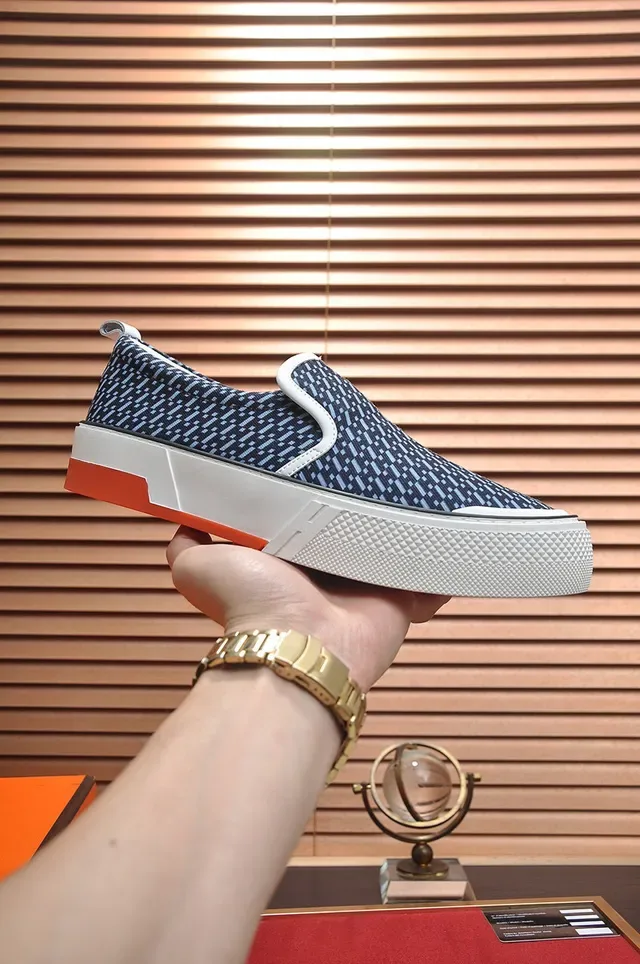Hermès Tênis Slip-On Navy e Branco com Superior de Malha Padrão 7